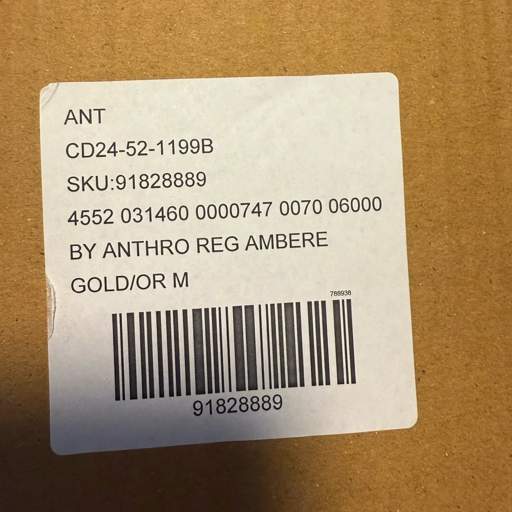 New in box! Anthropologie ✨Gorgeous 2 wick large candle. Amber Topaz.